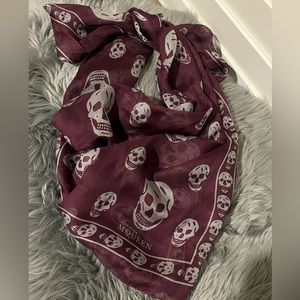 Alexander McQueen Skull Scarf, Aubergine/grey, silk